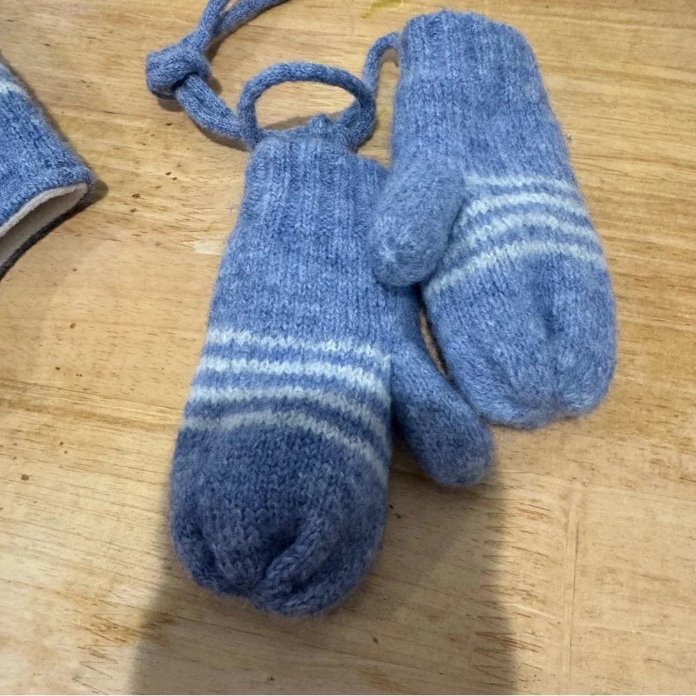 Barts Baby‎ Rylie Earflap Beanie and mittens